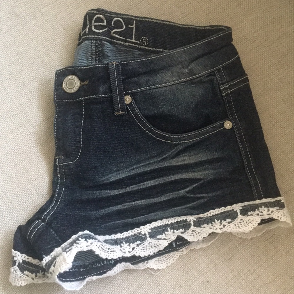 Women’s shorts - Picture 4 of 4